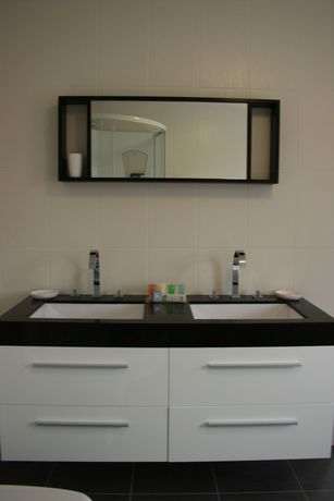 Imagen de la habitación del Hotel Tower House. Foto 7