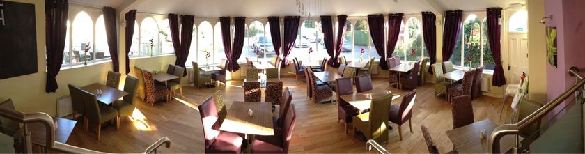 Imagen del bar/restaurante del Hotel Tower House. Foto 2