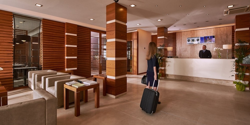 Imagen de los interiores del Hotel Tower Inn Pisa Valdera. Foto 15