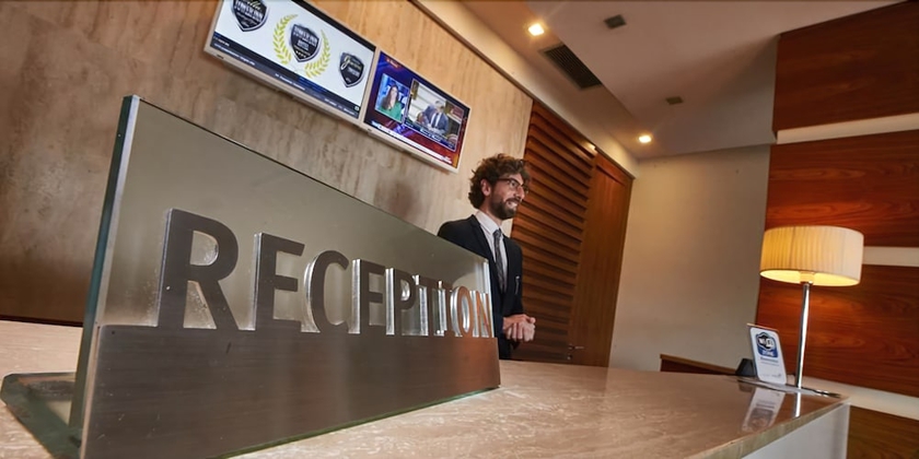 Imagen de los interiores del Hotel Tower Inn Pisa Valdera. Foto 17