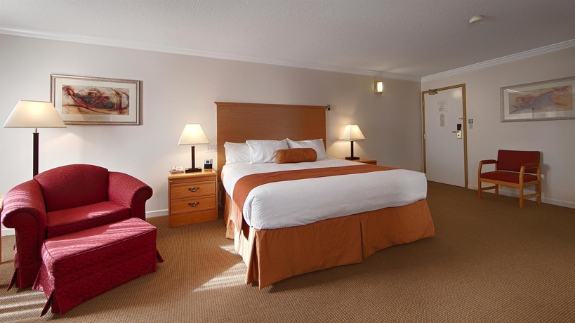 Imagen de la habitación del Hotel Tower Inn and Suites. Foto 7