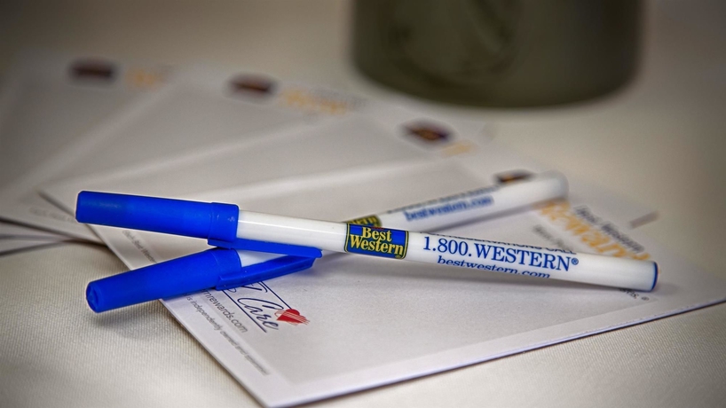 Imagen de los interiores del Hotel Tower Inn and Suites. Foto 12