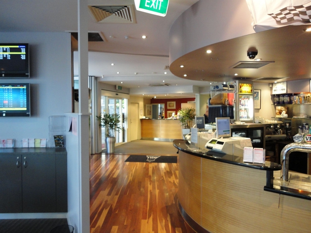 Imagen del bar/restaurante del Hotel Tower Mill. Foto 3
