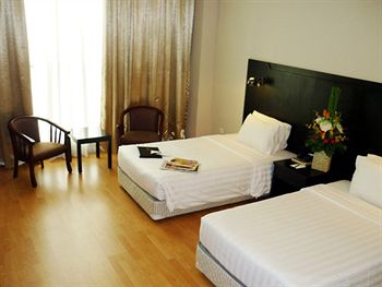 Imagen del bar/restaurante del Hotel Tower Regency And Apartments. Foto 4