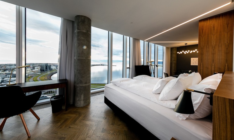 Imagen de la habitación del Hotel Tower Suites Reykjavik. Foto 7