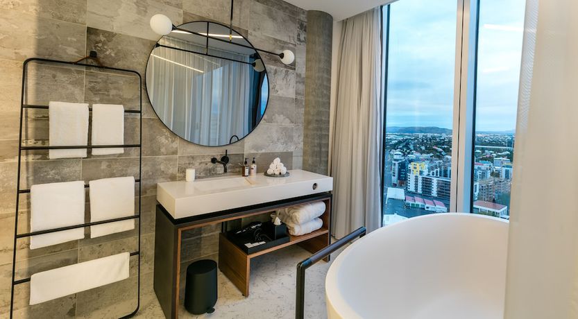 Imagen de la habitación del Hotel Tower Suites Reykjavik. Foto 15