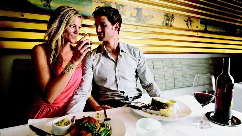 Imagen del bar/restaurante del Hotel Tower23. Foto 3