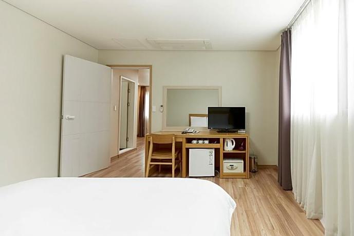 Imagen general del Hotel TowerHill Hotel. Foto 9