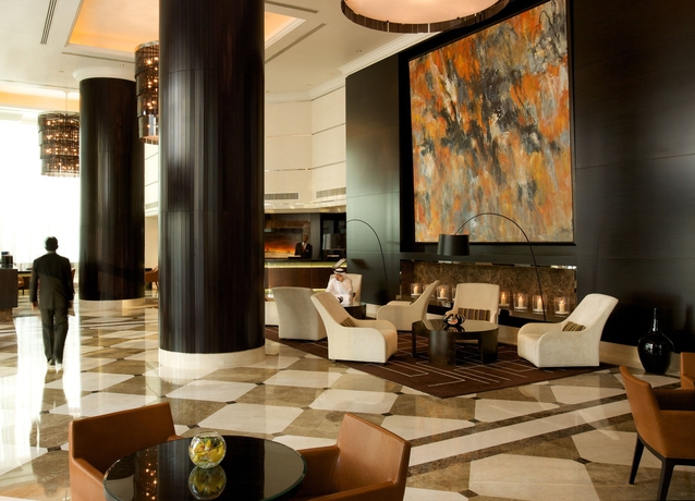Imagen de los interiores del Hotel Towers Rotana. Foto 11