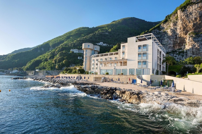 Imagen de los exteriores del Hotel Towers Stabiae Sorrento Coast. Foto 10