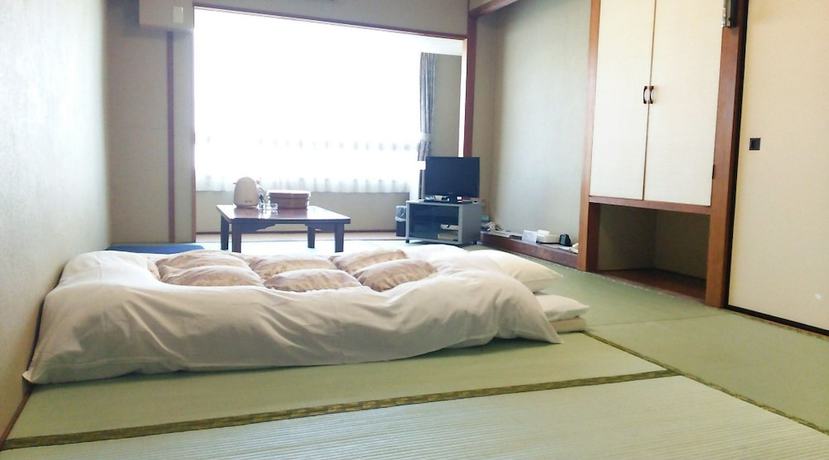 Imagen de la habitación del Hotel Town Center. Foto 6