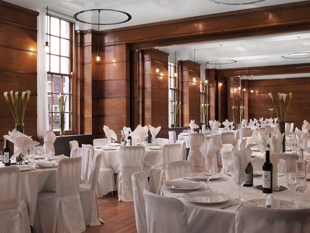 Imagen de los interiores del Hotel Town Hall, Londres. Foto 11