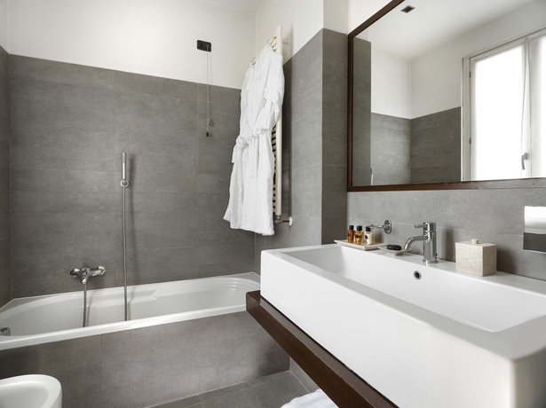 Imagen de la habitación del Hotel Town House 12. Foto 7