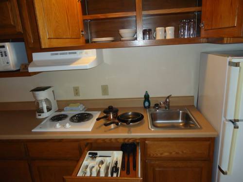 Imagen de la habitación del Hotel Town House Extended Stay Downtown. Foto 15