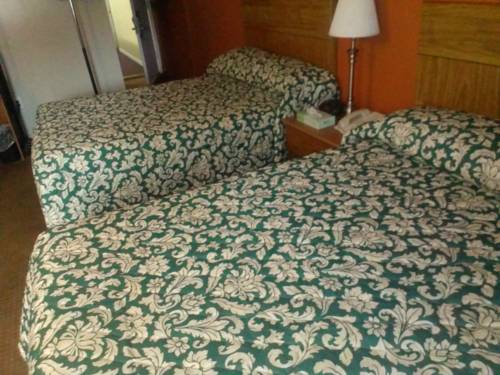 Imagen de la habitación del Hotel Town House Inn. Foto 2