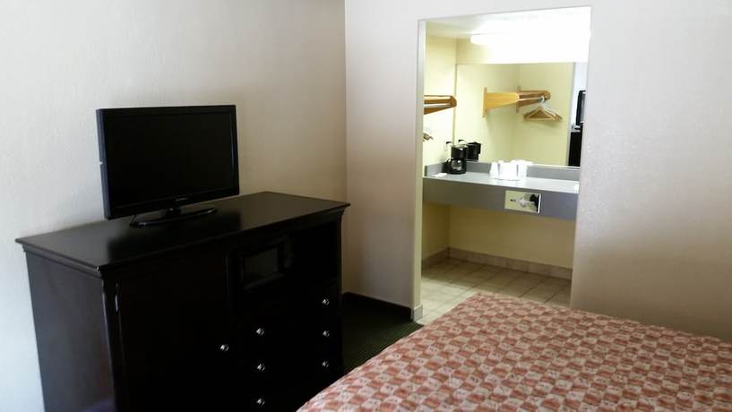 Imagen de la habitación del Hotel Town House Motel Chico. Foto 8