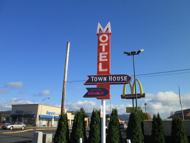 Imagen general del Hotel Town House Motel Inc. Foto 1