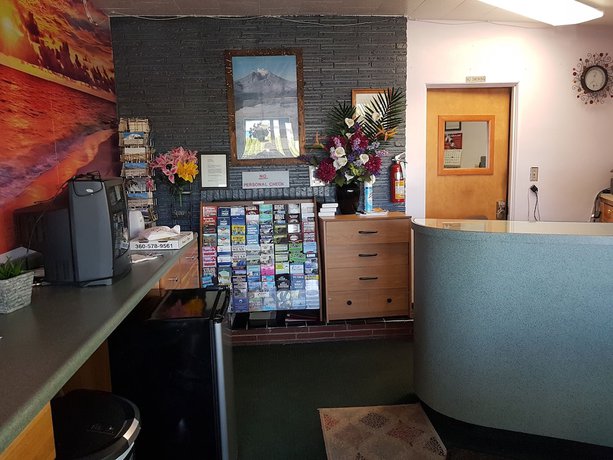 Imagen de los interiores del Hotel Town House Motel Inc. Foto 20
