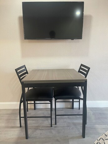 Imagen de la habitación del Hotel Town House Motel, Sanger. Foto 12