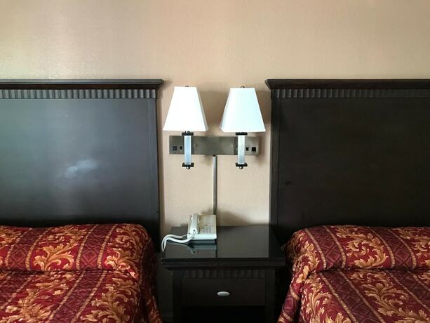 Imagen general del Hotel Town House Motel, Weed. Foto 7