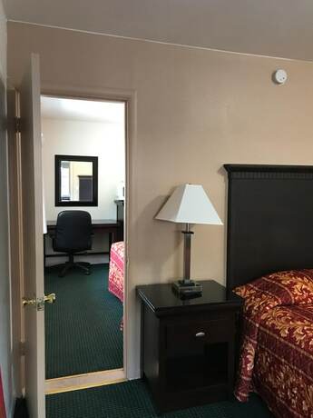 Imagen general del Hotel Town House Motel, Weed. Foto 10