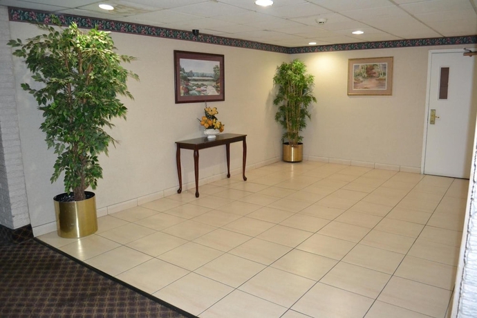 Imagen de los interiores del Hotel Town Inn and Suites South Plainfield-piscataway. Foto 16