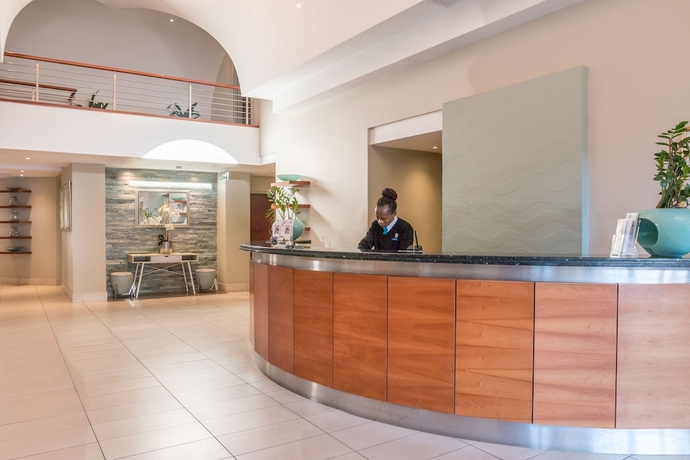 Imagen de los interiores del Hotel Town Lodge Roodepoort. Foto 16
