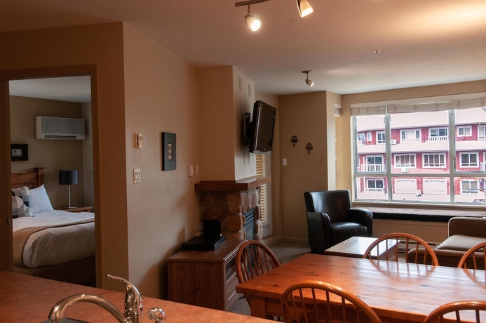 Imagen de la habitación del Hotel Town Plaza By Mountainview. Foto 11