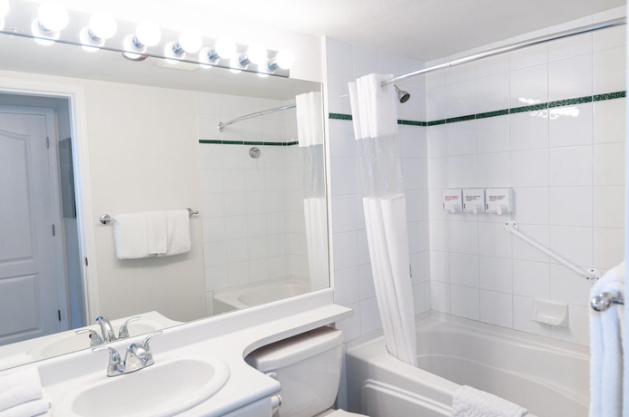 Imagen de la habitación del Hotel Town Plaza By Mountainview. Foto 15