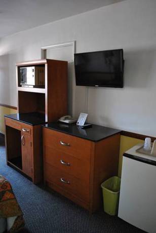 Imagen de la habitación del Hotel Town and Country Inn. Foto 6