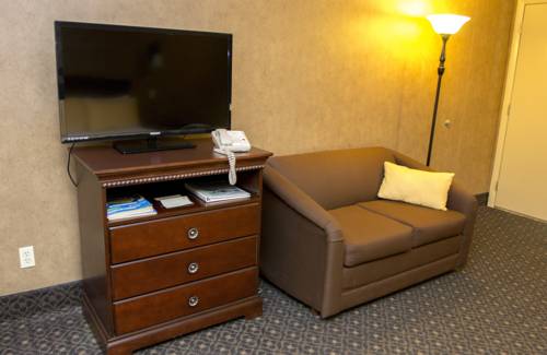 Imagen de la habitación del Hotel Town and Country Inn and Resort. Foto 3