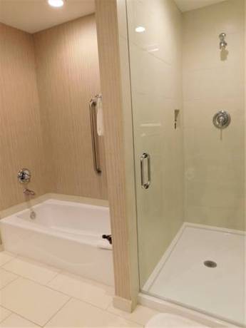 Imagen de la habitación del Hotel Town and Country Inn and Suites, Charleston. Foto 5