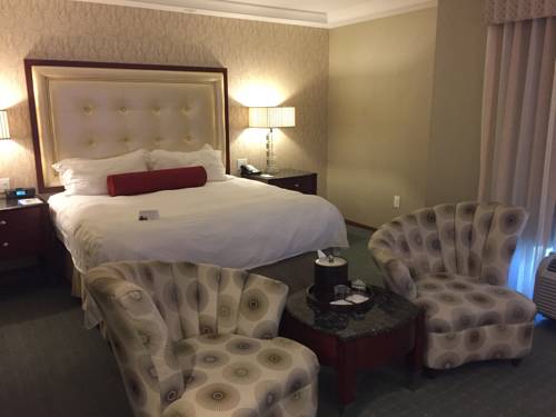 Imagen de la habitación del Hotel Town and Country Inn and Suites, Charleston. Foto 16