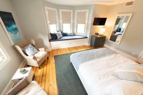 Imagen de la habitación del Hotel Town and Tide Inn. Foto 3