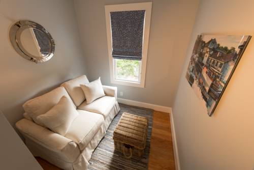 Imagen de la habitación del Hotel Town and Tide Inn. Foto 5