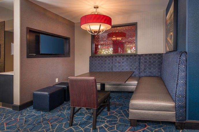 Imagen del bar/restaurante del Hotel TownePlace Suites Altoona. Foto 8