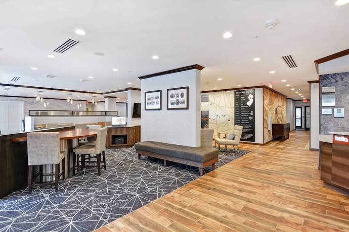 Imagen de los interiores del Hotel TownePlace Suites Bridgewater Branchburg. Foto 15