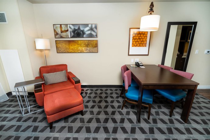 Imagen de la habitación del Hotel TownePlace Suites By Marriott Las Vegas Stadium District. Foto 6