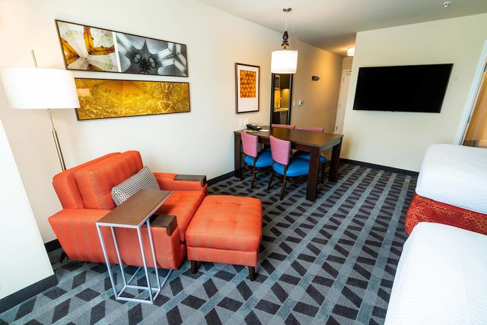 Imagen de la habitación del Hotel TownePlace Suites By Marriott Las Vegas Stadium District. Foto 12