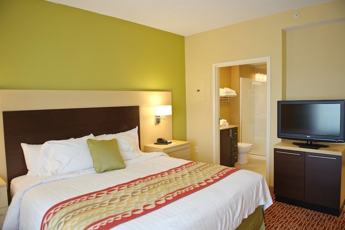 Imagen de la habitación del Hotel TownePlace Suites Charlotte Mooresville. Foto 8