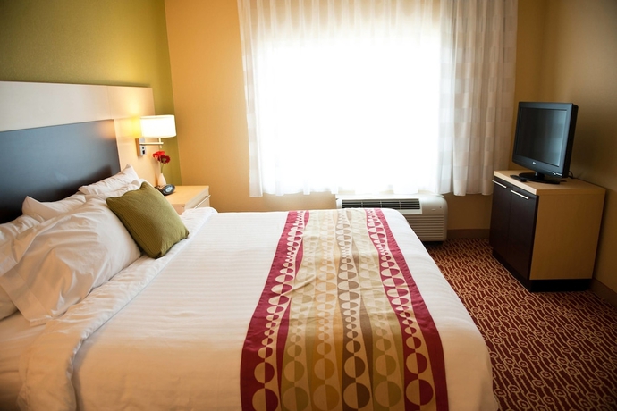 Imagen de la habitación del Hotel TownePlace Suites Charlotte Mooresville. Foto 12