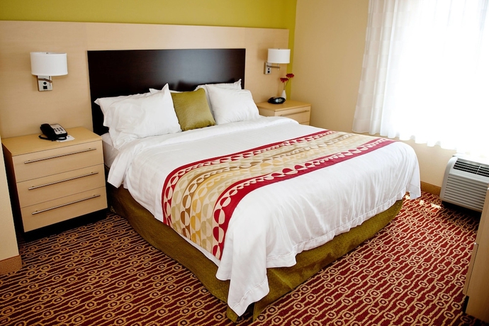 Imagen de la habitación del Hotel TownePlace Suites Charlotte Mooresville. Foto 15