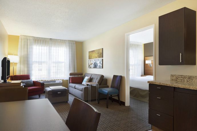 Imagen de la habitación del Hotel TownePlace Suites Chicago Naperville. Foto 5