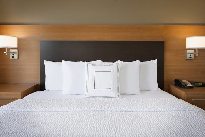 Imagen de la habitación del Hotel TownePlace Suites Chicago Naperville. Foto 9