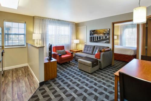 Imagen de la habitación del Hotel TownePlace Suites Detroit Sterling Heights. Foto 5