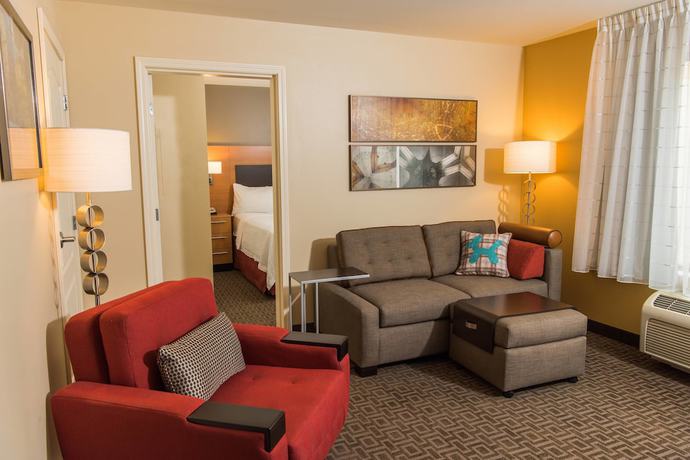 Imagen de la habitación del Hotel TownePlace Suites Erie. Foto 5