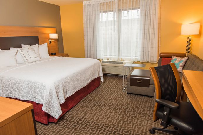 Imagen de la habitación del Hotel TownePlace Suites Erie. Foto 7