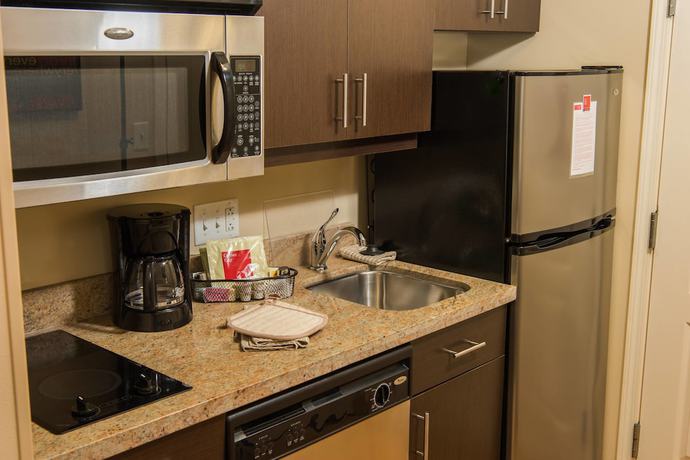 Imagen de la habitación del Hotel TownePlace Suites Erie. Foto 9