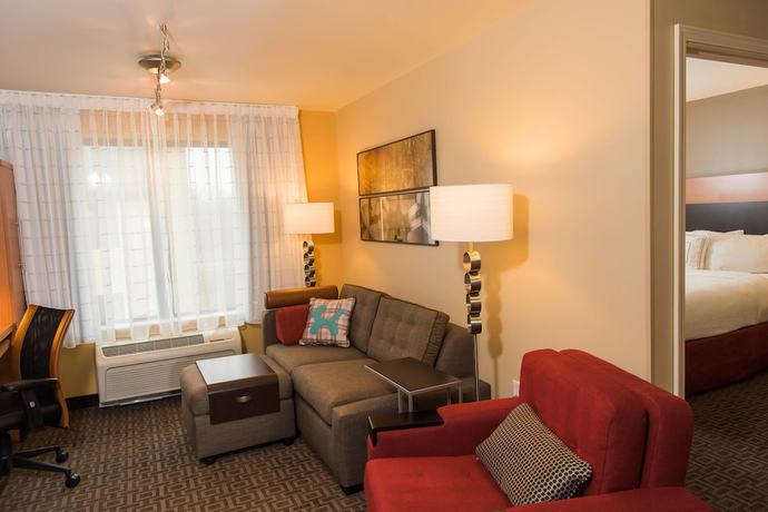 Imagen de la habitación del Hotel TownePlace Suites Erie. Foto 12