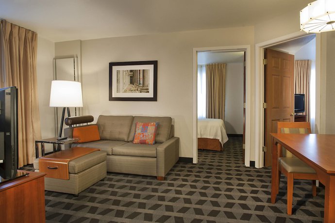 Imagen de la habitación del Hotel TownePlace Suites Marriott Dulles Airport. Foto 4